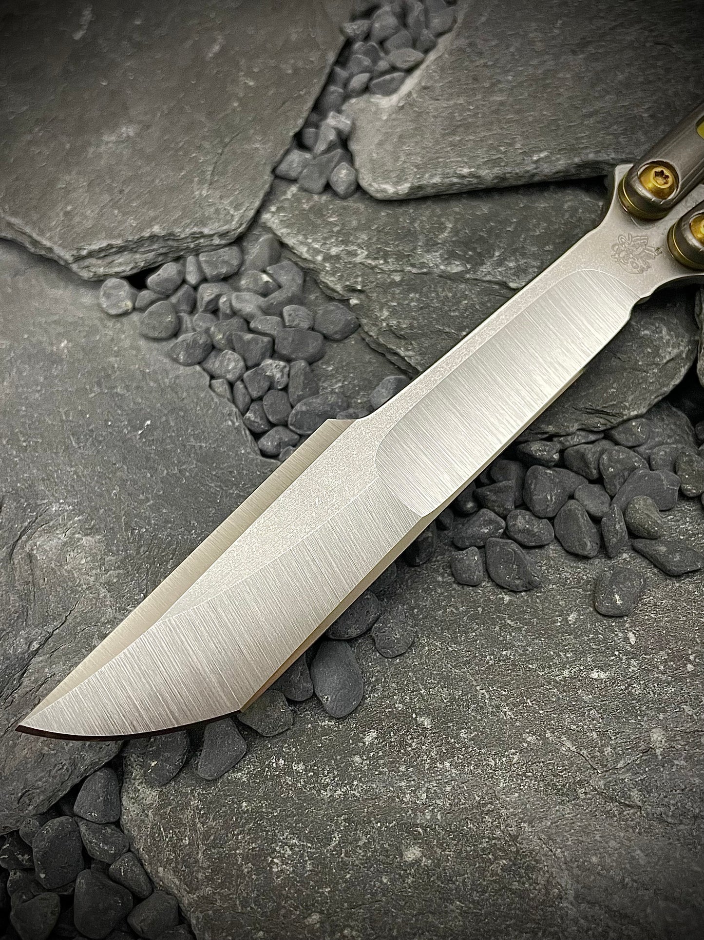 v1 AEON #142 Full Titanium (Sharp Blade)