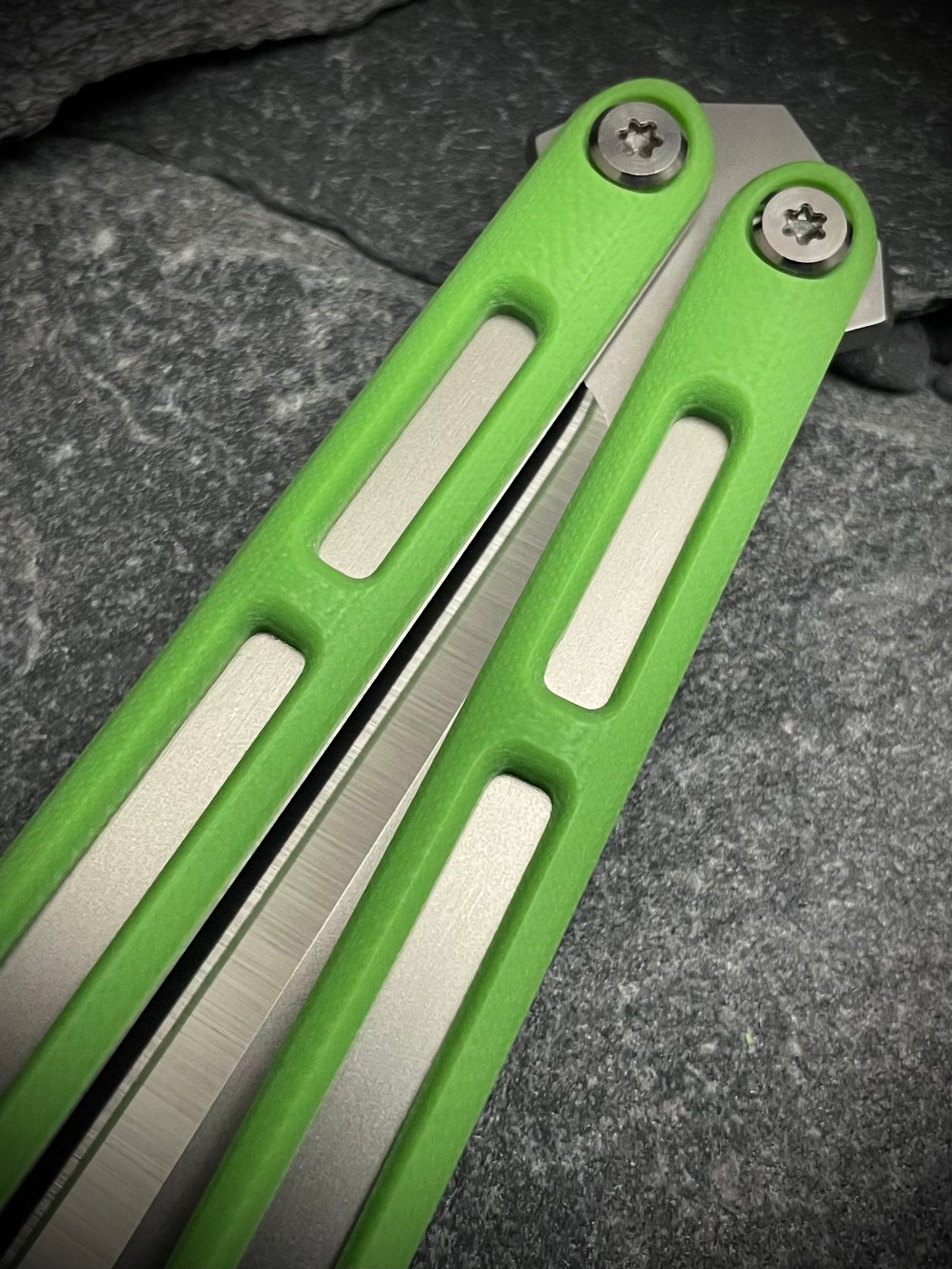 Acid Green G10 AEON Scales and Spacers