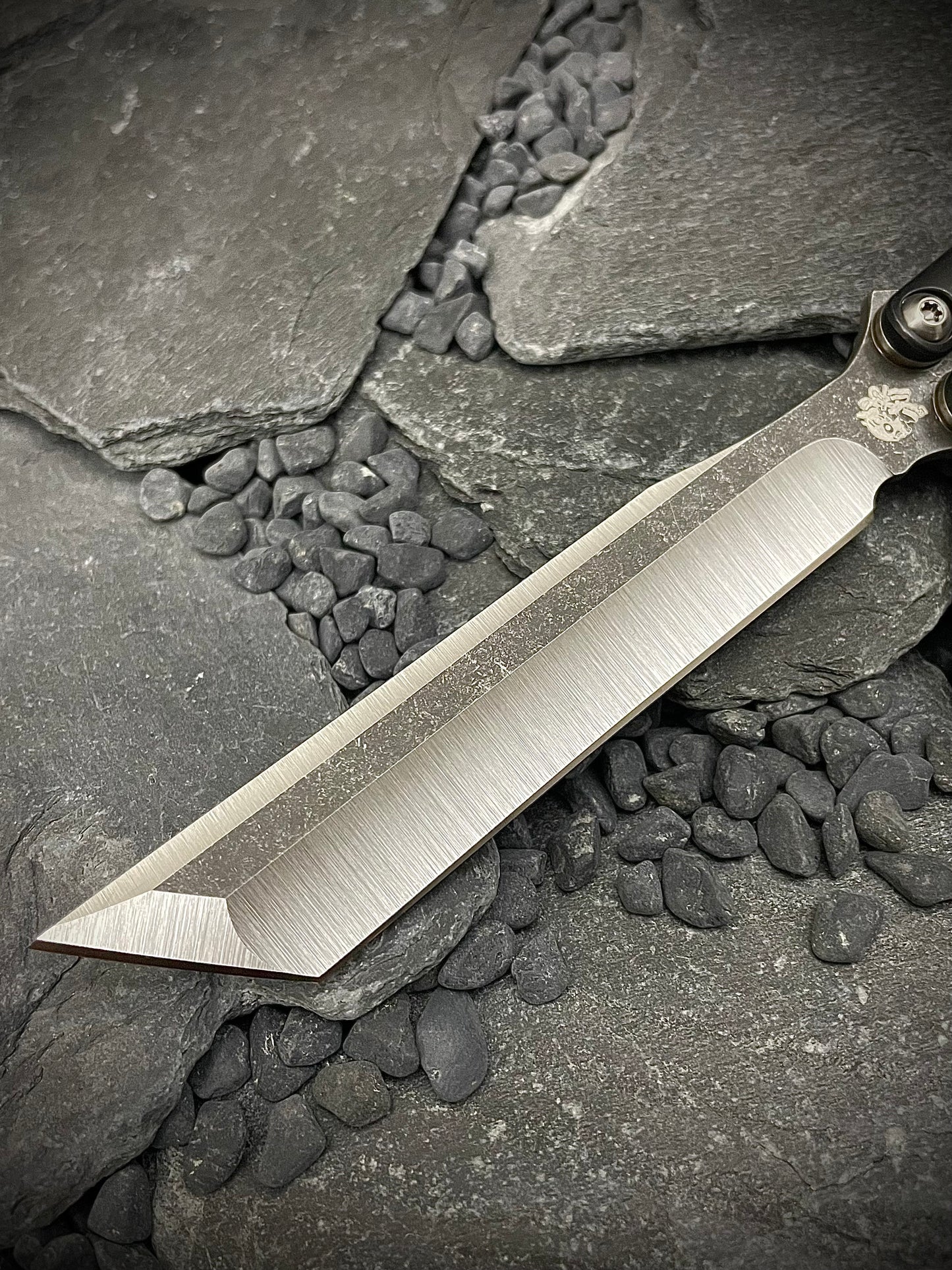 v1 AEON #137 Full Titanium (Sharp Blade)