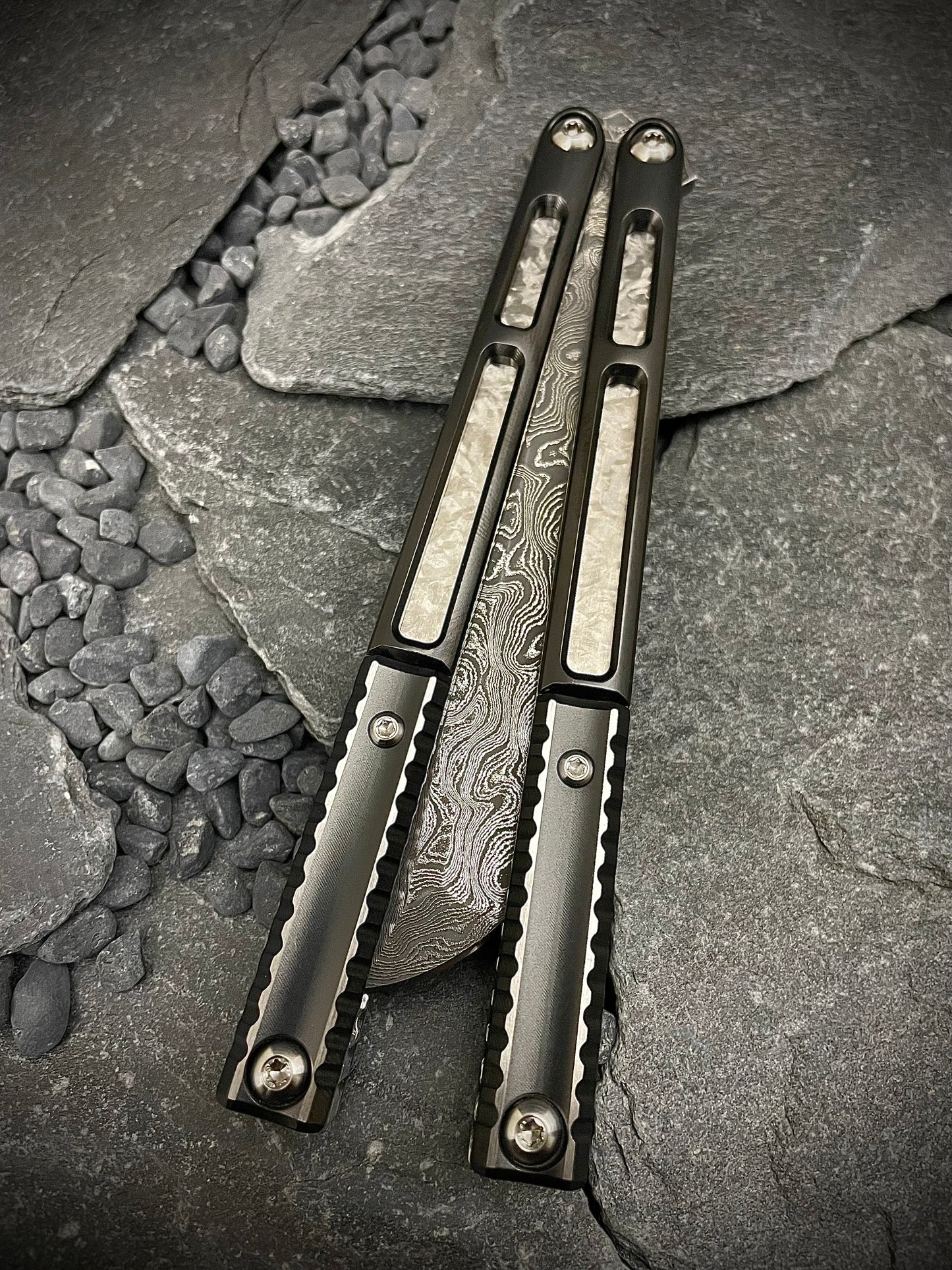 Raffle for v1 AEON #134 Full Titanium (Sharp Blade)
